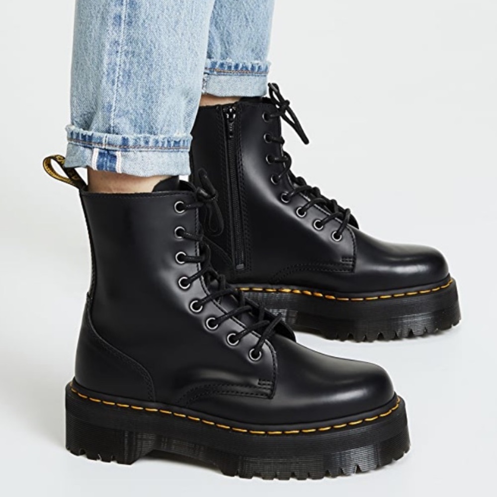 Dr Martens Jadon 8 Eye Boots